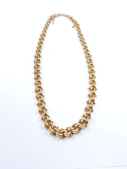 TRAVAIL Français 
Collier maille alternée...