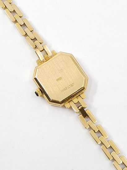 A BARTHELAY
Montre bracelet de dame en or...