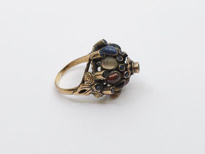 TRAVAIL INDIEN
Bague en or et argent ornée...