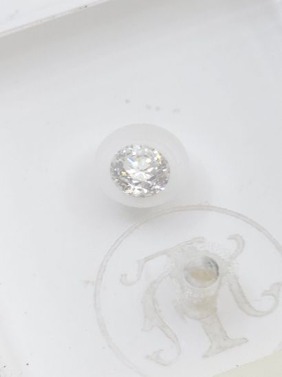 DIAMANT sur papier de 0,86 ct de couleur...