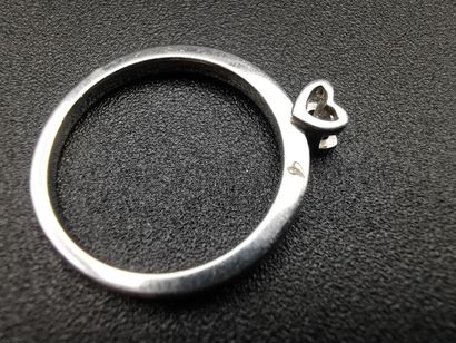 Bague en platine, ornée d'un diamant, en...