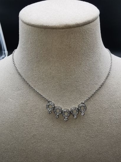 Collier en or blanc 750°, orné de brillants...