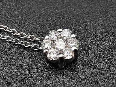 Chaîne en or gris 750°, ER, ornée d'un pendentif...