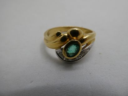 1 Bague Or 2 tons 18kt pierre et diamants...
