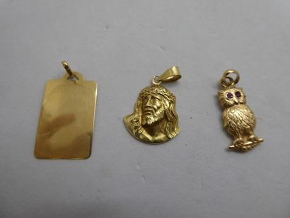 2 Pendentifs Or 18kt 3,22g 1 Pendentif Or...