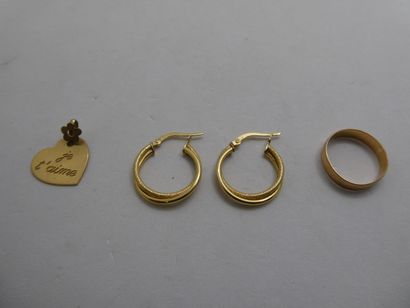1 Paire de boucles Or 18kt 1,42g 1 Pendentif...