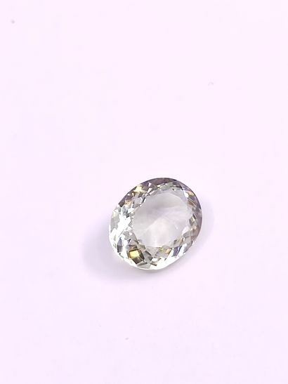 AMETHYSTE verte VVS ovale, Afrique, 4,72...