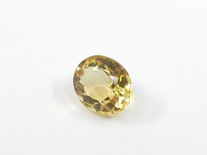CITRINE yellow VS , ovale , Brésil , 4,30...