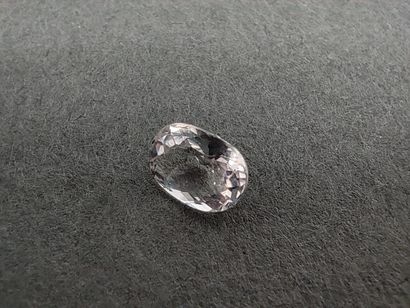MORGANITE light pink VVS	 ovale, Madagascar	,...