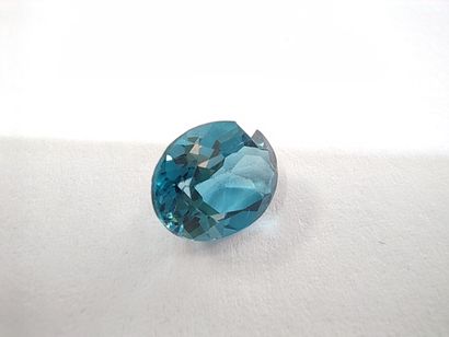 TOPAZE london bleu VS ovale, 	Brésil	, 2.81...