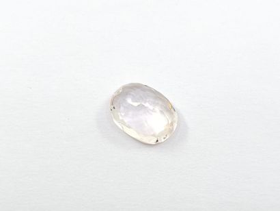 MORGANITE peach pink VS , ovale , Madagascar...