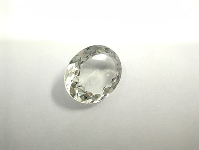 AMETHYSTE verte VVS ovale, Afrique, 4,72...