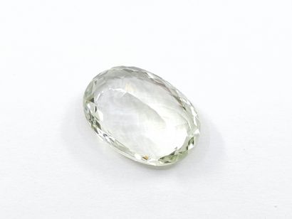 AMETHYSTE green IF , ovale , Africa , 7,55...