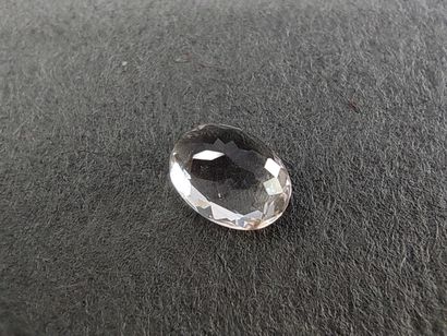 MORGANITE light pink peach VS ovale, 	Madagascar	,...