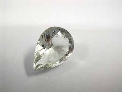 AMETHYSTE verte VS	 poire, Afrique,6,85 carats
Dim...