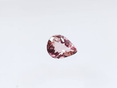 TOURMALINE pink , poire , Mozambique , 0,61...