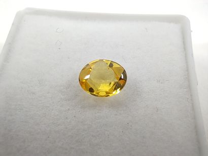 SAPHIR yellow VS Tanzania ovale
Dim : 5,5mm...
