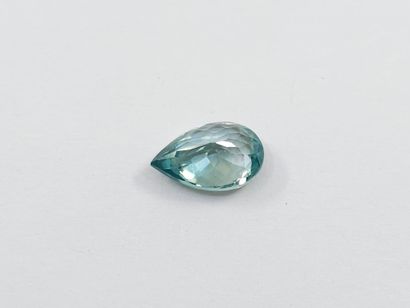 ZIRCON Bluish Green VS, pear, Cambodia, 2,07...