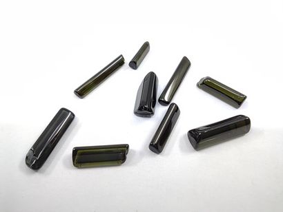 NEUF TOURMALINES vertes taille émeraude,...