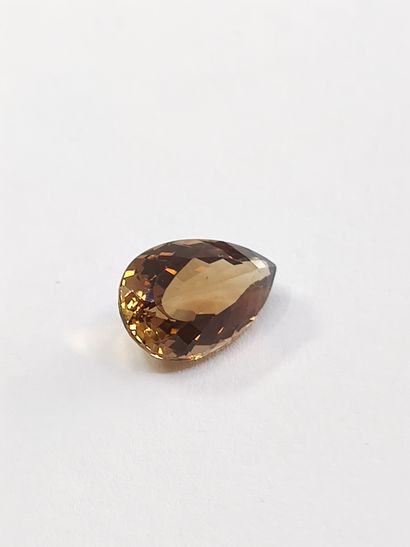 TOPAZE jaune IF	 poire, Brésil	, 	8.83 carats
Dim...
