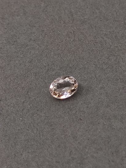 MORGANITE light pink peach VS ovale, 	Madagascar	,...
