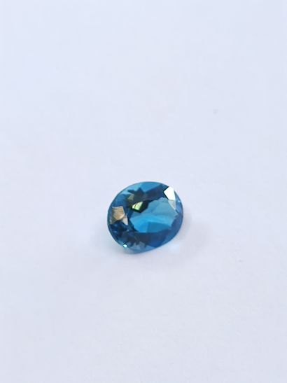 TOPAZE london bleu VS ovale, 	Brésil	, 2.81...