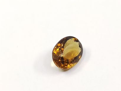 CITRINE VS	 ovale, Afrique, 	9.73 carats
Dim...