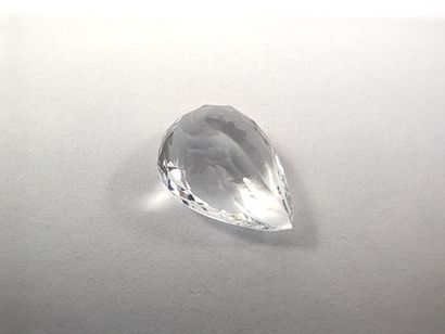 AIGUE MARINE bleue VS de forme poire, 	Brésil	,...