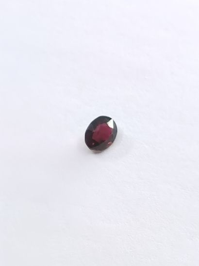 TOURMALINE pinkish purple ovale, 	Mozambique,...