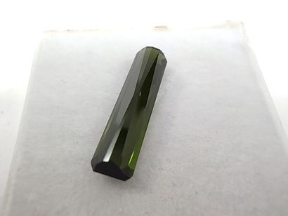 TOURMALINE green IF Mozambique émeraude 
Dim...