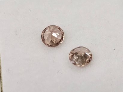 ZIRCON Nbr 2 pinkish champagne, round, Tanzania,...