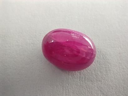 RUBIS pinkish rouges cabochon, Tanzanie 	,...