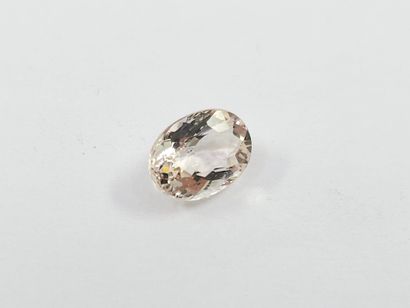 MORGANITE peach pink VS , ovale , Madagascar...