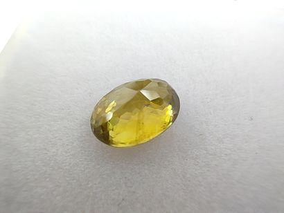 SPHENE yellowish green Madagascar oval
Dim:...