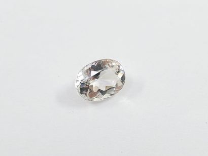 BERYL White VS, oval, madagascar, 1,39 carats...