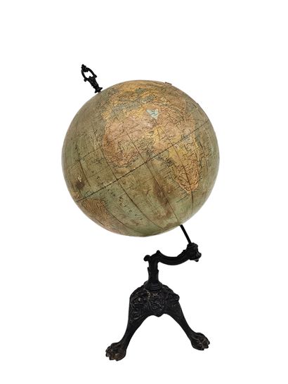 TRAVAIL NAPOLEON III
Mappemonde en carton...