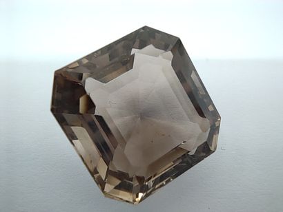 Grey quartz 
Synthetic sapphire