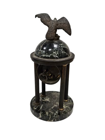 Rotunda-shaped marble and brass table clock...