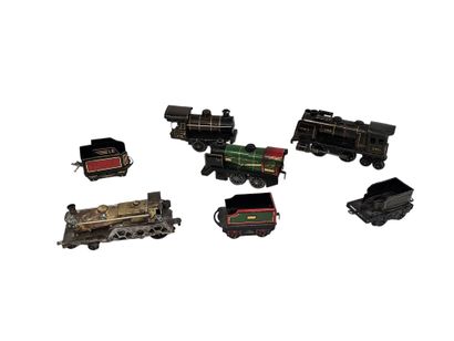 HORNBY ENGLAND painted metal mechanical steam...