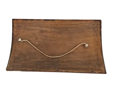 Travail asiatique 
Plaque en bois à incrustation...