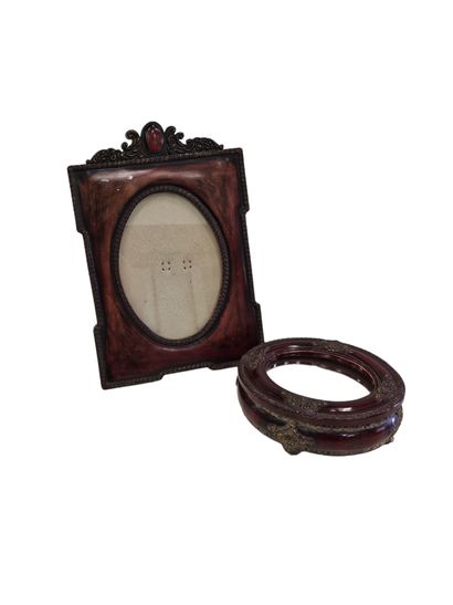 Napoleon III style wooden PHOTO HOLDER FRAME
Also...