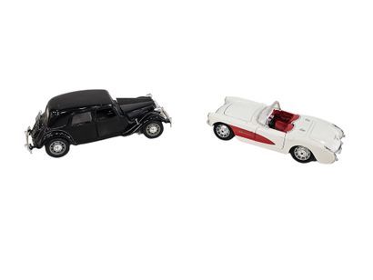 BURAGO
Set of two 1/24 cars 
Chevrolet
Citroën...