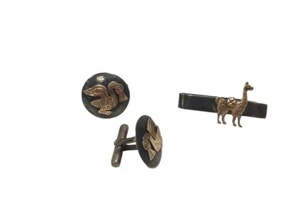 PERUVIAN WORK
Two silver ashtrays, one decorated...