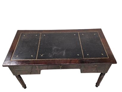 Louis Philippe style mahogany bureaueau 
Opening...