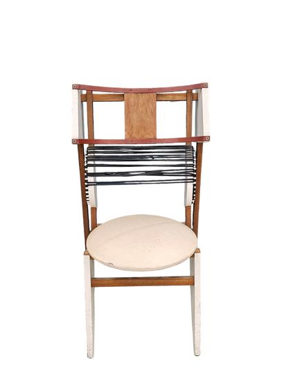 CHRISTIAN GRATIA (XX)
Chaise en bois et matériaux...