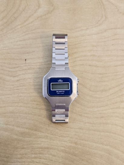 TRC
Quartz watch with LCD display, steel...