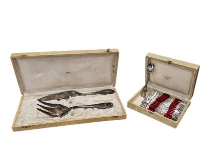 FRIONNET 
Louis XV style cutlery set in a...