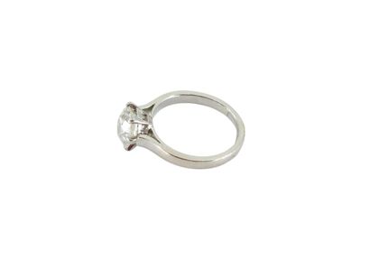 Platinum ring set with an 