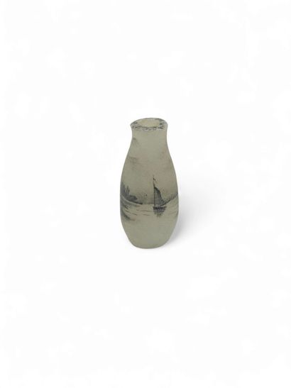 DAUM Nancy 
Multi-layered glass miniature...