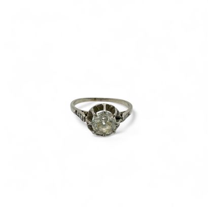 SOLITAIRE RING in platinum set with an old...